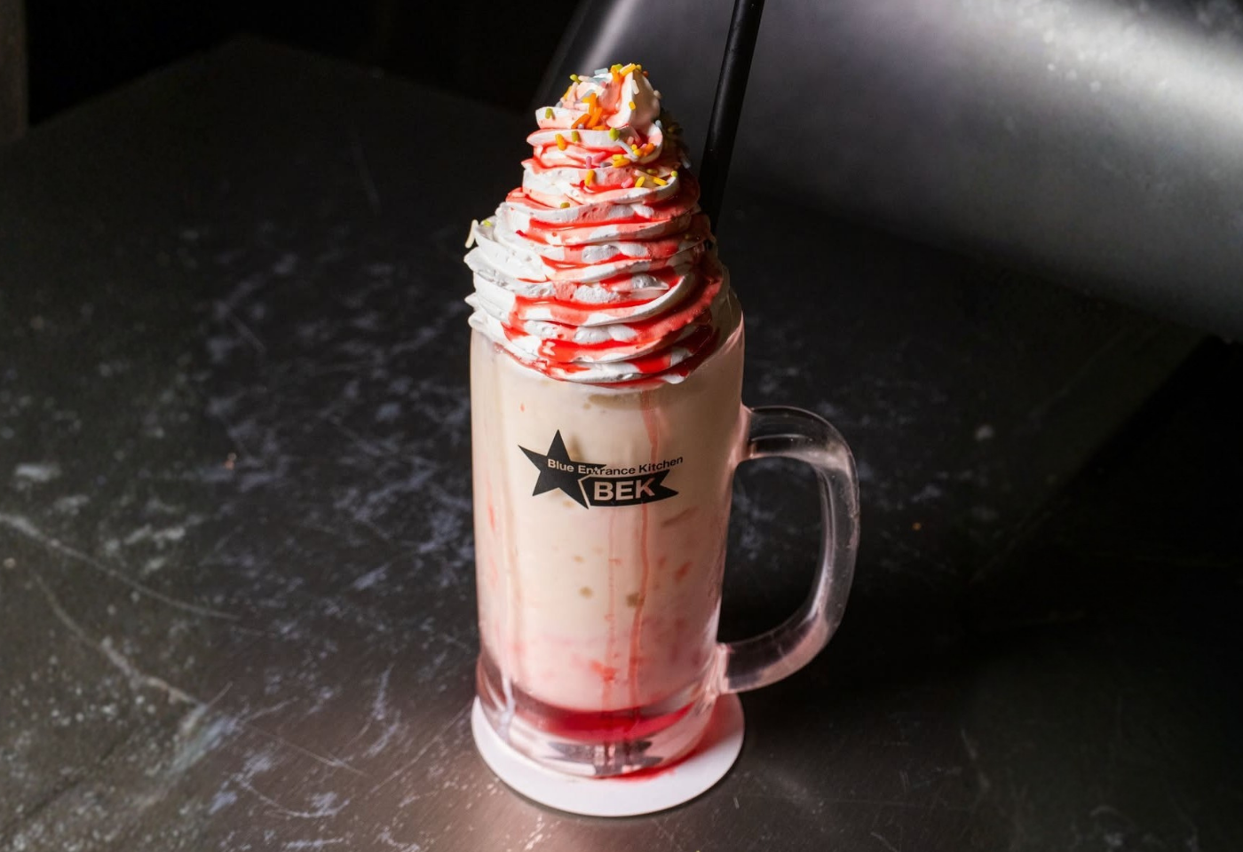 MAX ストロベリーシェイク