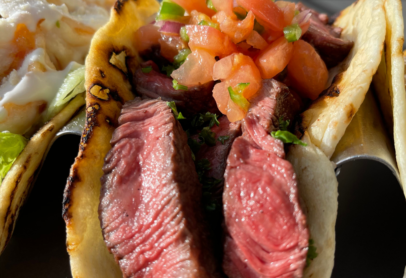 BLUE ENTRANCE KITCHEN タコス