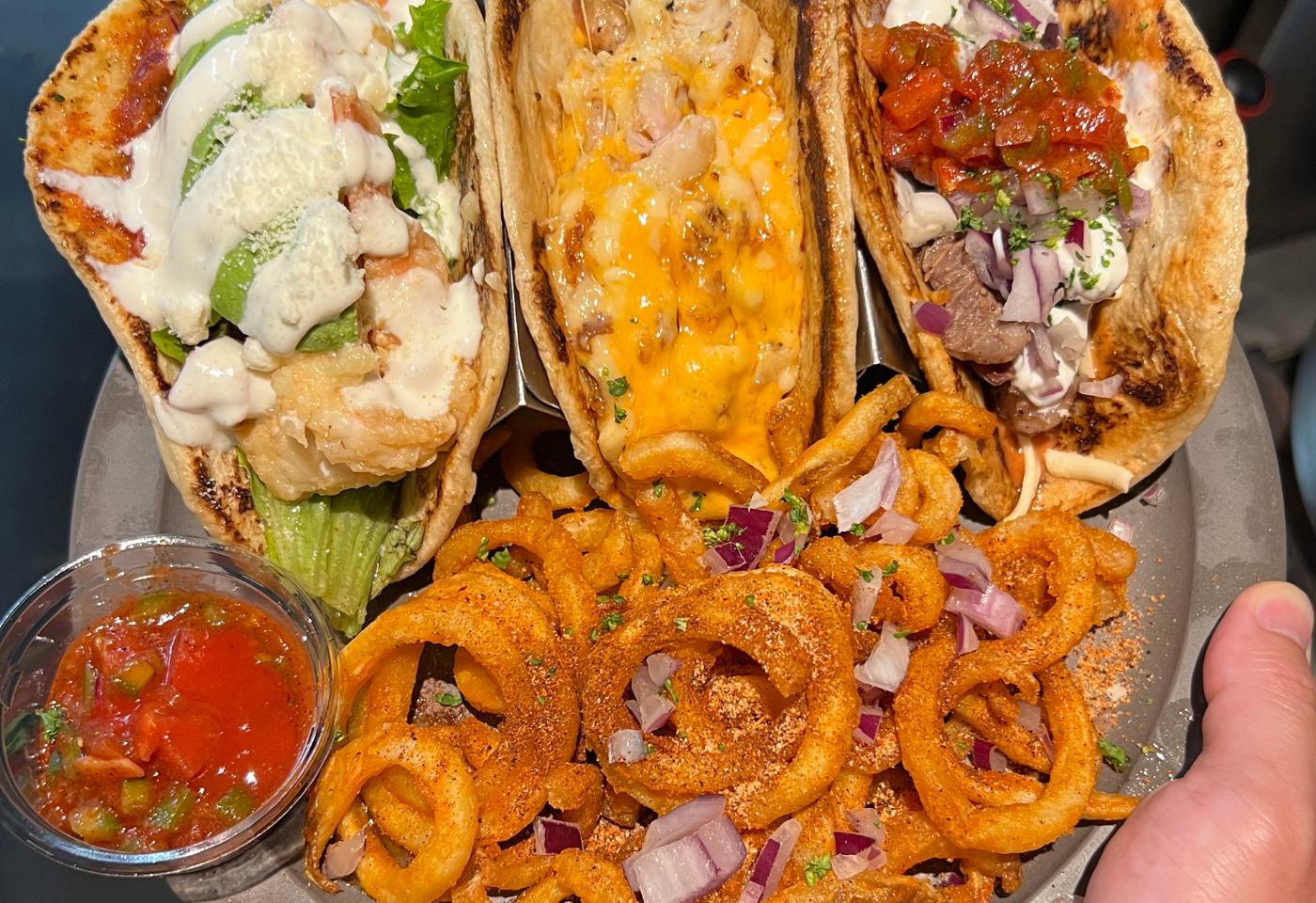 BLUE ENTRANCE KITCHEN タコス