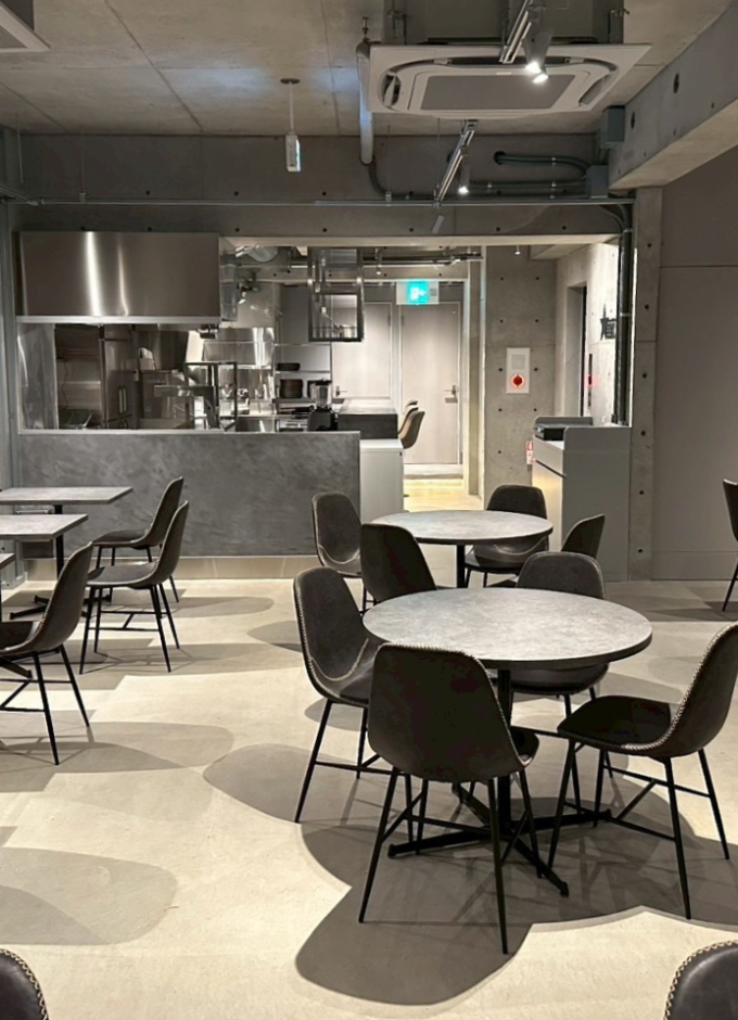 Blue Entrance Kitchen 大阪心斎橋店