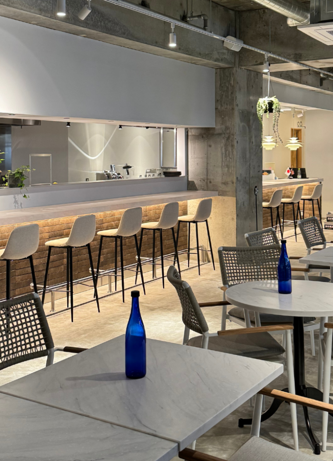 Blue Entrance Kitchen 横須賀店